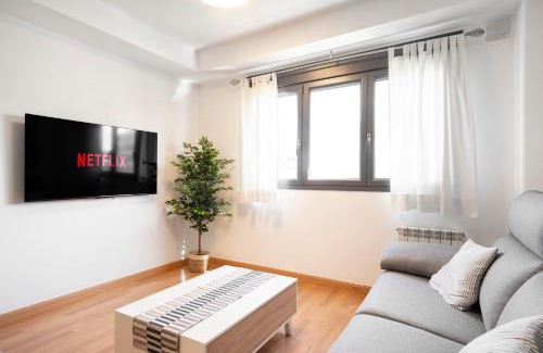 Figares Apartment | EnjoyGranada EMIR 3B y Parking