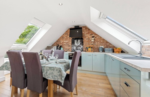 Horncastle Cottage | Enjoying a rural location and beautiful far-reaching views.
