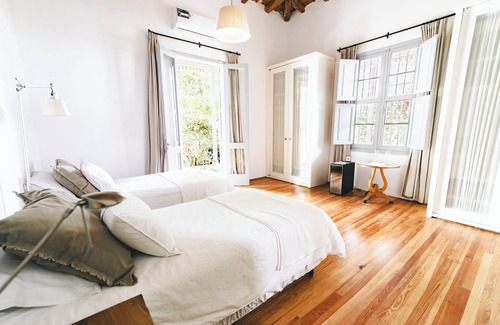 Ugarteche Hotel | Enlace Wine House