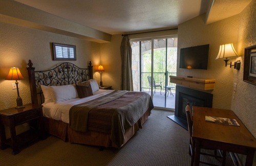 Park City Condo | Enormous condo with stunning mountain views by RedAwning