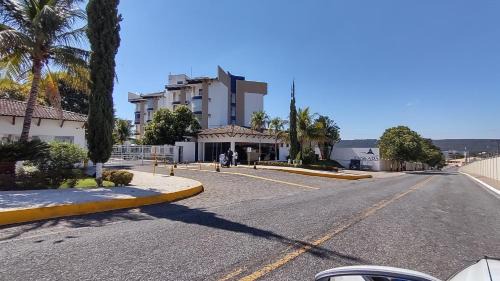 Caldas Novas Apartment | Enseada Nautico Apart Flat I Vista para o Lago Corumbá