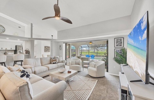 Pebble Beach House | Entertainer’s Dream on the Fairway – Heated Pool Outdoor Bar Near Beaches