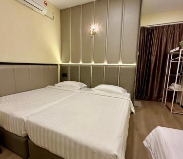 Sandakan House | Entire home hosted by Catherine 4 bedroom House