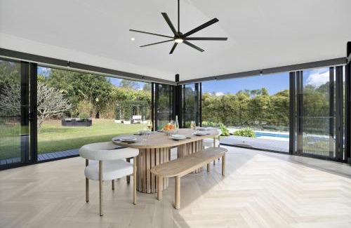 Peachester House | Entire Property at Sunshine Grove