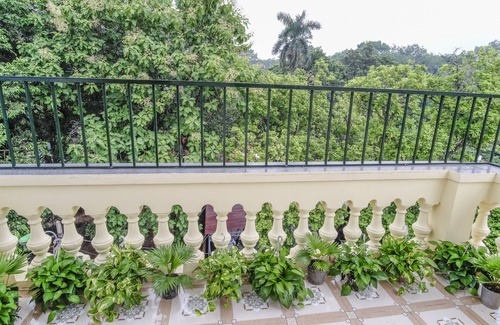 Doi Can House | Entire TU House Homestay with 7 Bedrooms fits up to 20 guests