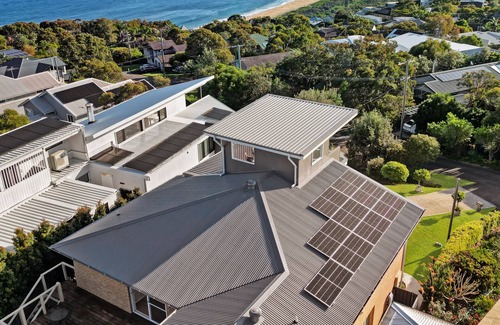 Killcare Heights Apartment | Entire Unit in Killcare Heights, Australia. Close to beach, hikes, restauarants.