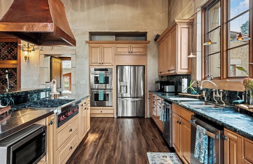 California Wine Country Resort | Entire villa in Hopland, California