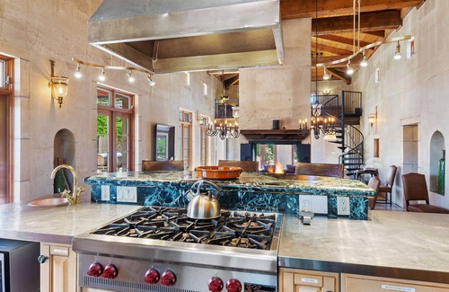 California Wine Country Resort | Entire villa in Hopland, California