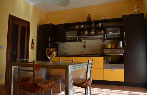 Gaggi Apartment | Enzo`s Homestay "Alcantara Valley"