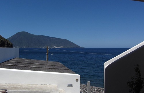 Acquacalda Apartment | Ericussa- apartment on the beach with sea view terraces and Wifi