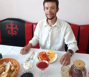 Ak-Talaa District Bed & Breakfast | ERLAN Guest House