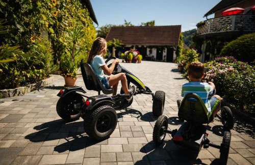 Sankt Kanzian am Klopeiner See Apartment | Erlebnisbauernhof Tschom