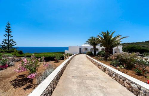 Es Canutells House | Es Macar, heated pool & sea views