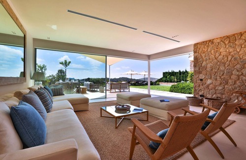 Cala Comte Villa | Spectacular 5 bedroom (+ 1),9 bathroom villa in 24 hr security gated development