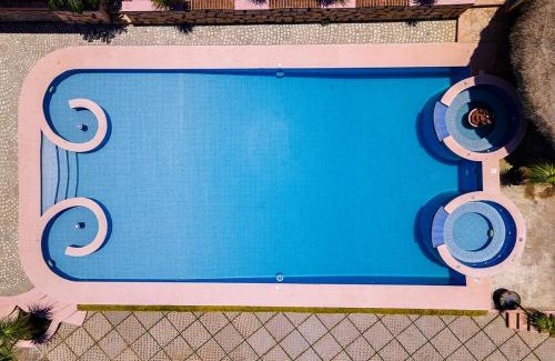 Amacuzac House | Escápate a una quinta con alberca, asador y diversión en familia