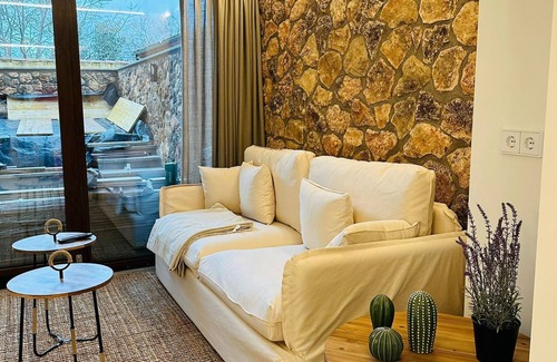 Riopar Viejo House | Escápate al lujo en plena naturaleza