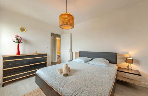 Lambezellec Apartment | Escale à brest - Spacieux - 3 chambres - Parking privé - Ideal Familles & Pros