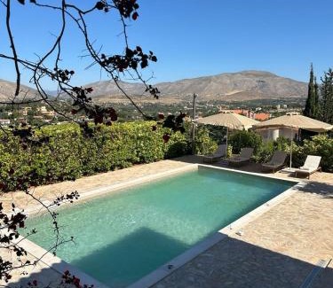 Lavreotiki House | Escape pool villa in Anavissos
