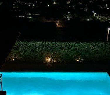 Lavreotiki House | Escape pool villa in Anavissos