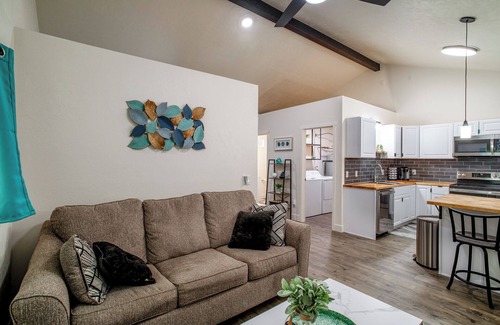 St. George Cottage | Escape to The Zen Den! Your private retreat in the heart of Southern Utah!