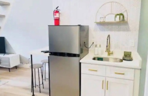 Etlan Apartment | Escape to this unique a-frame cabin minutes from Old Rag Mountain