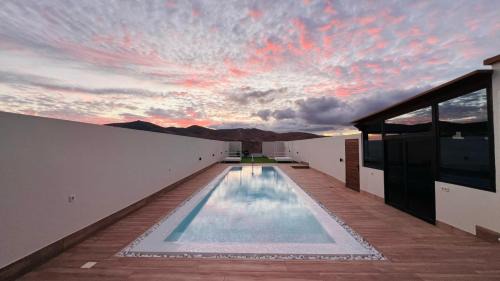 Llanos de la Concepcion House | Esencia House Bajo las Estrellas