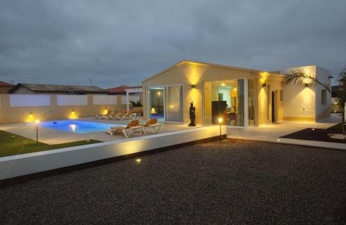 Lajares House | Espacio Room con Piscina, LAJARES