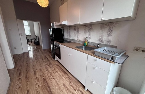 Zeitz Apartment | Especially for families or workers, balcony & Garden