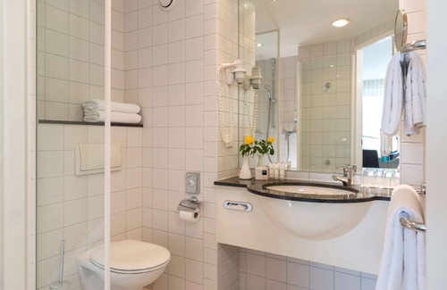 Adlershof Hotel | Essential by Dorint Berlin-Adlershof