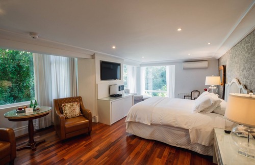 Bairro Lago Negro Hotel | Estalagem St Hubertus