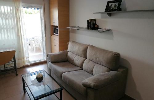 Daimuz Apartment | Estudio con patio en Daimus niños y mascotas consultar