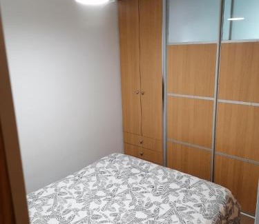 Daimuz Apartment | Estudio con patio en Daimus niños y mascotas consultar