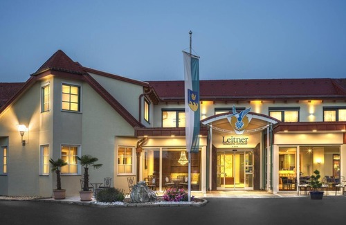 Loipersdorf bei Fuerstenfeld House | Etagenzimmer - 4 Nächte - Thermalhotel Leitner
