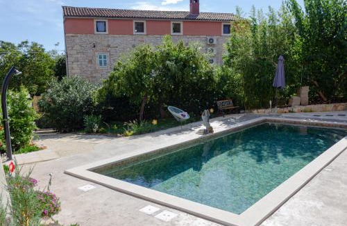 Muntic Villa | Eti and Mia holiday home