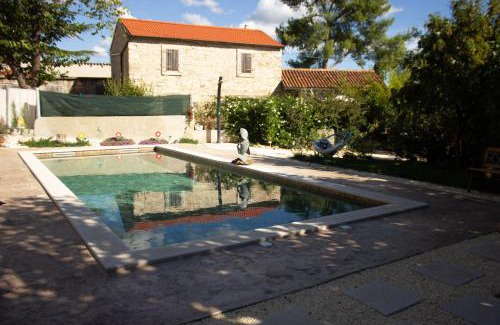 Muntic Villa | Eti and Mia holiday home