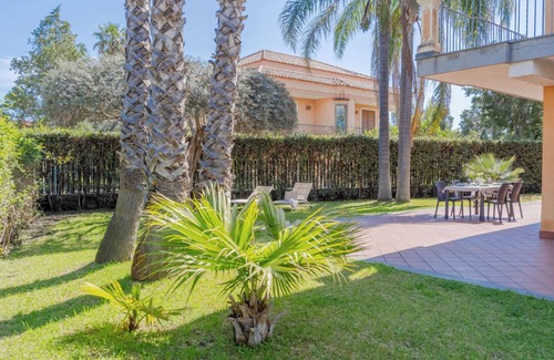 Sant'Anna Apartment | Etna, mare e verde (double room in villa)