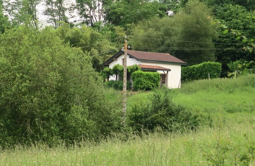 Castelnau-d'Auzan House | Etoile Lovely rural gite in beautiful, peaceful location. Discover the Gers