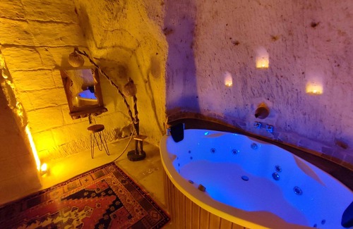 Nar Hotel | Euphoria Cave House