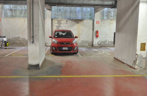 Zona XXVIII Tor de' Cenci Apartment | EUR Chianesi - IFO (50mt) strategic 2-rooms, well linked A/C carpark