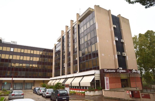 Zona XXVIII Tor de' Cenci Apartment | EUR Chianesi - IFO (50mt) strategic 2-rooms, well linked A/C carpark