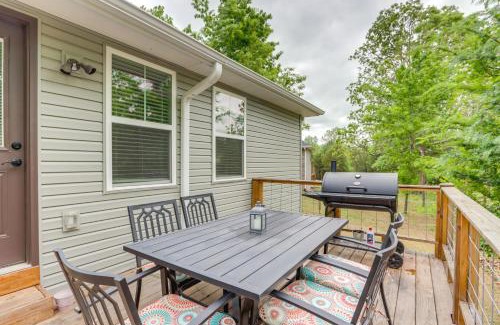 Holiday Island House | Eureka Springs Family Home - half Mi to Marina!