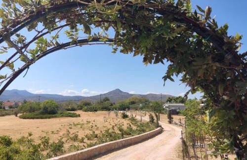 Kapandriti Villa | EuZoea Country Home