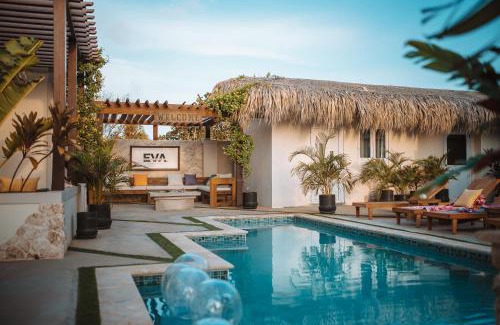 Savaneta Apartment | Eva Oceanfront Spa Resort Poolrooftop By Lucha