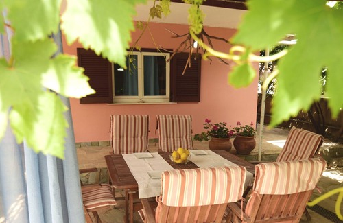 Evrostina Cottage | Evagelia's House 90 square meters by the Beach near the Mountain