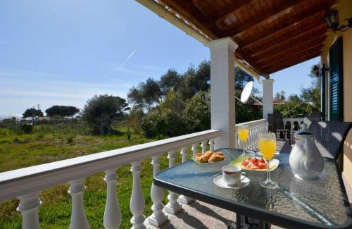 Agios Matthaios House | Evdokia's Beach House