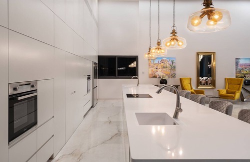 Jerusalem City Centre Apartment | ⚜ EVEN ISRAEL PENTHOUSE ⚜JACUZZI⚜5 royal Masters⚜