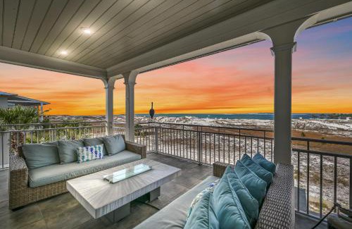 Holiday Isle House | Evening Views At Destin Pointe Resort
