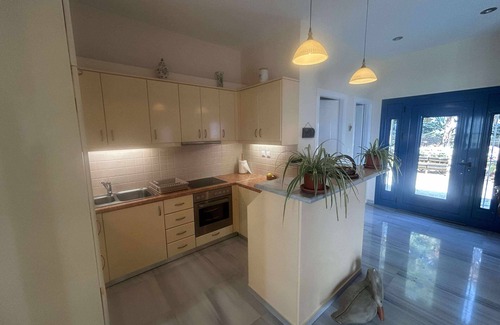 Galaxidi House | Everchanging View