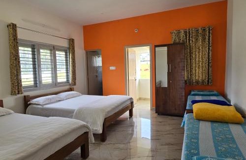 Huliyarahalli House | Evergreen Shola View