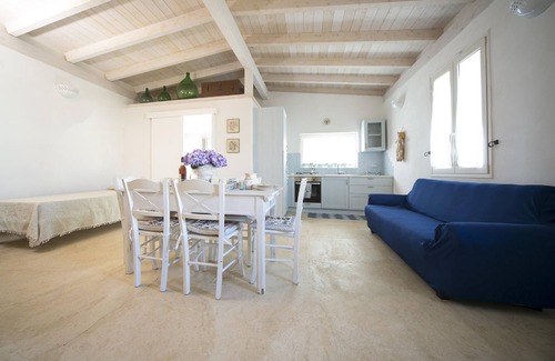 North Burnet House | Everything is awesome